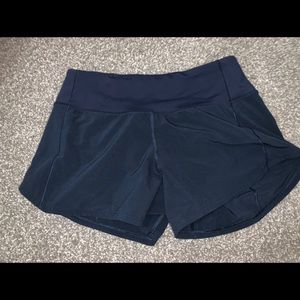 Lululemon Size 2 Tall Shorts
